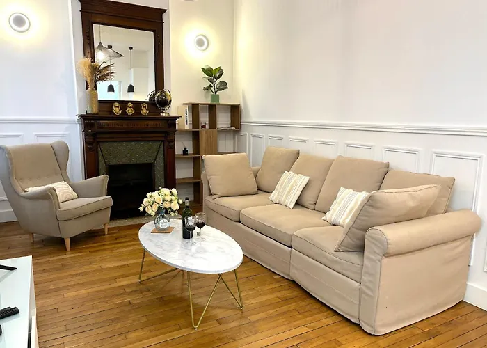 Daire Moliteuil Paris