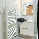 Moliteuil Apartment *