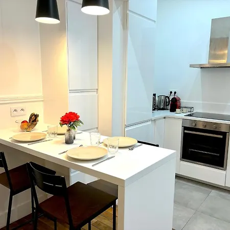 Moliteuil Apartment Paris