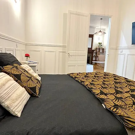 Apartment Moliteuil *